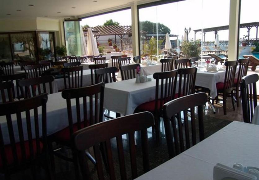 Green Holiday Village Hotel