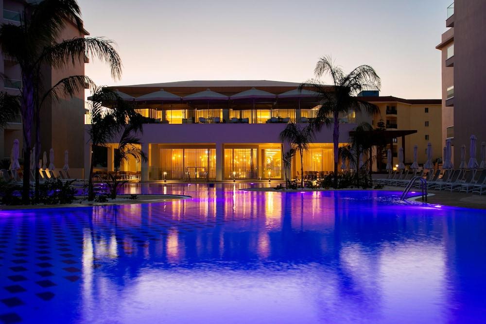 Vangelis Hotel&suites Hotel