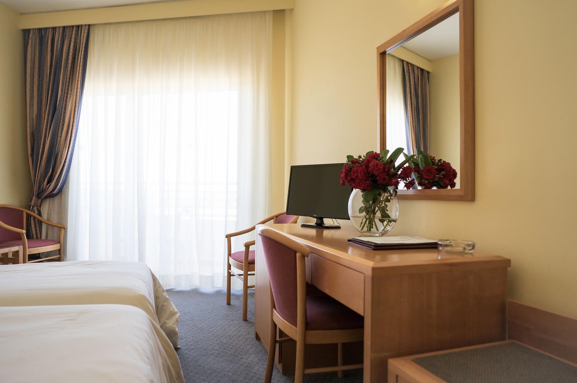 Aloe Hotel 4*