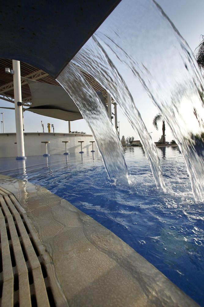Hotel Sunrise Oasis & Waterpark 4*