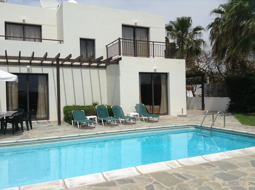 Aura Holiday Villas Villa