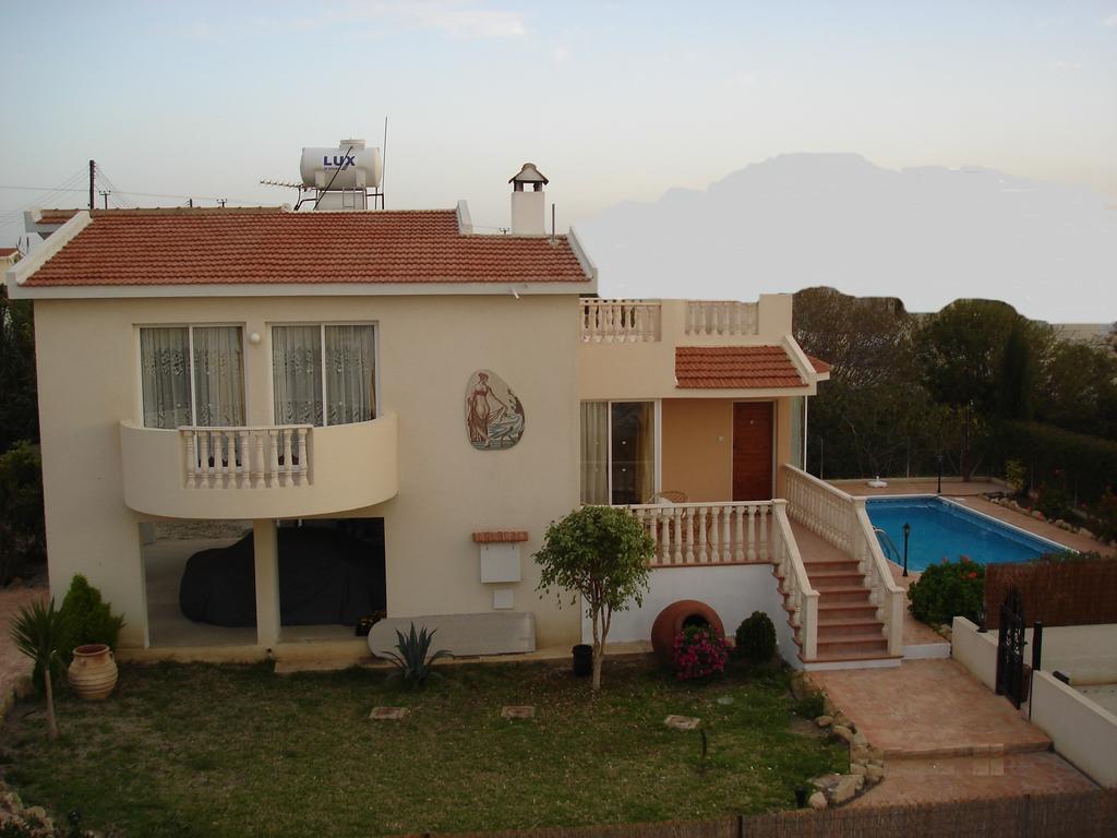 Theodora * Paphos