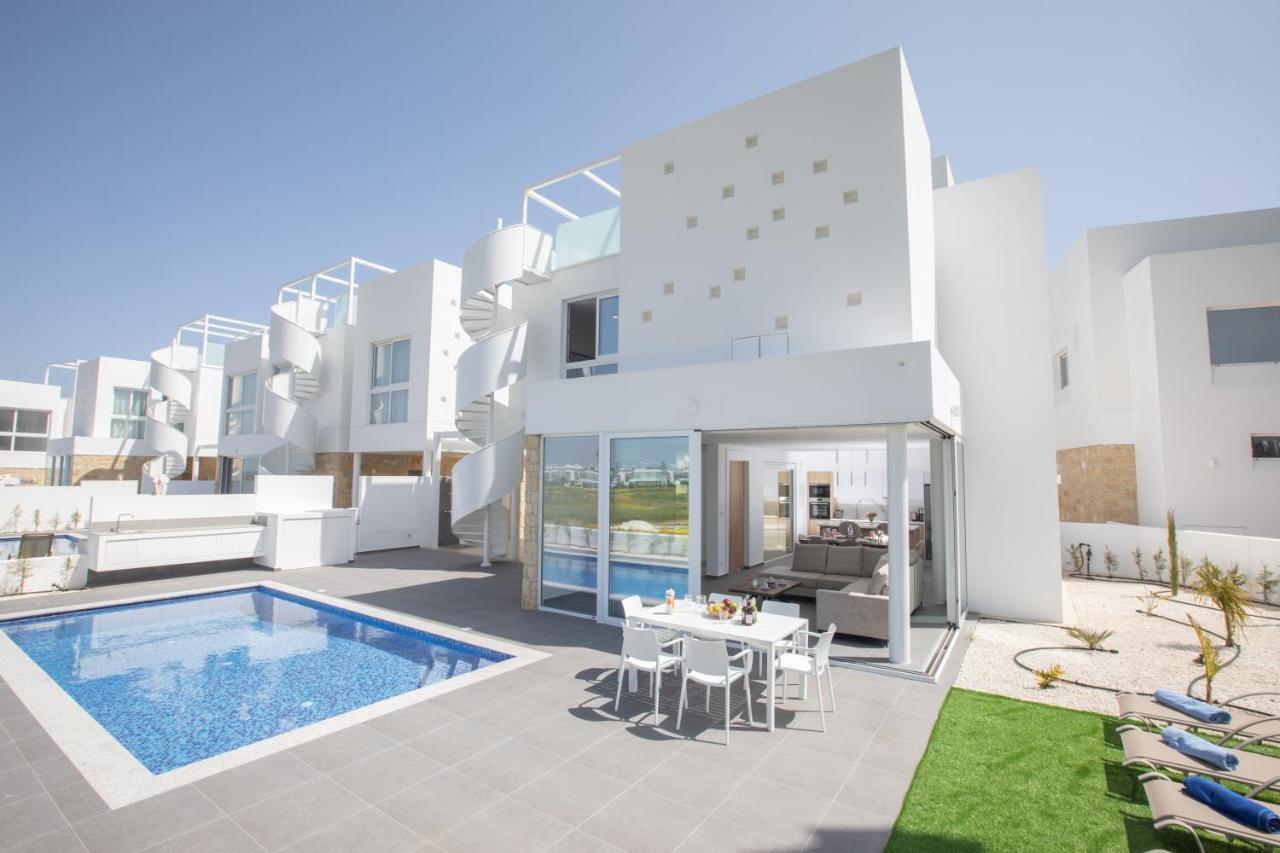 Vie Bleu 3 Bedroom *