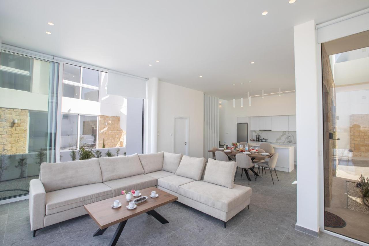 Vie Bleu 3 Bedroom