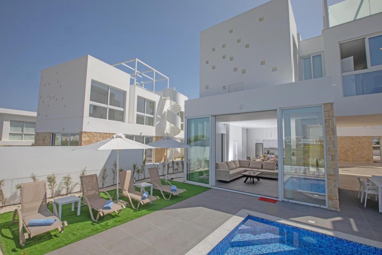 Vie Bleu 3 Bedroom Pousada *
