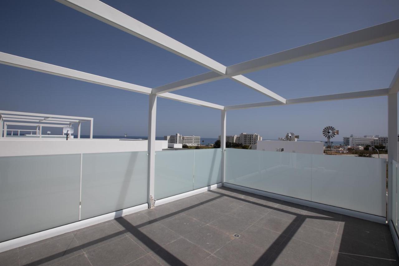 Vie Bleu 3 Bedroom