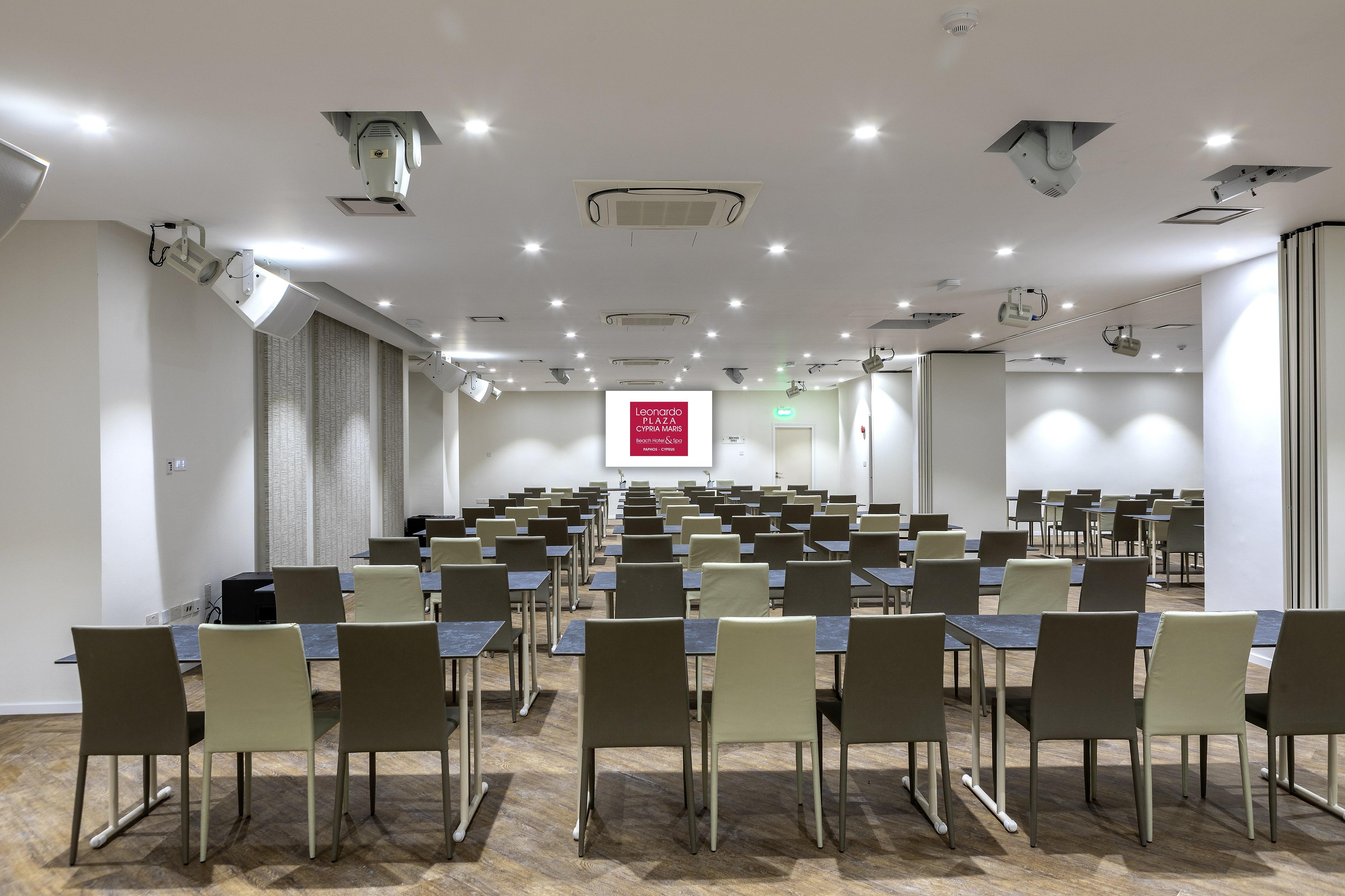 Hotel Leonardo Plaza Cypria Maris & (adults Only)