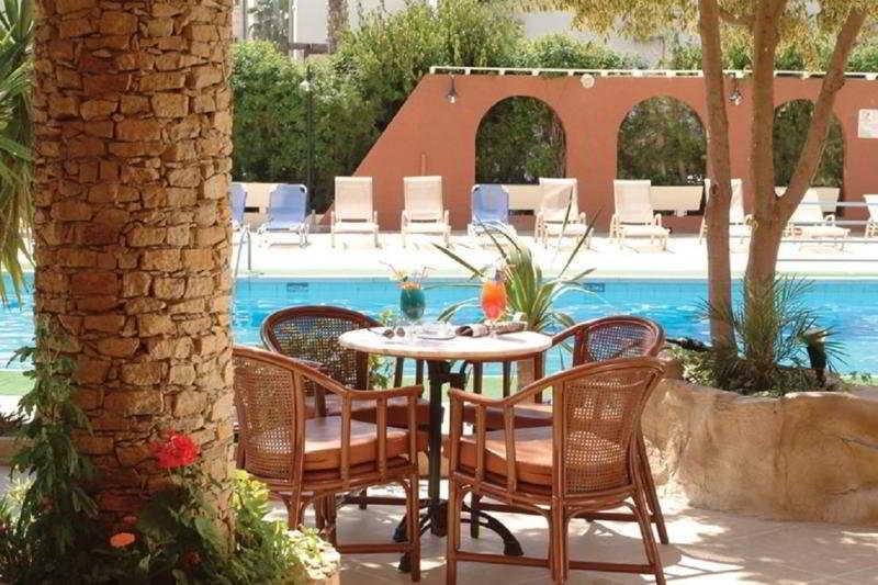 Hotel Navarria Blue Limassol