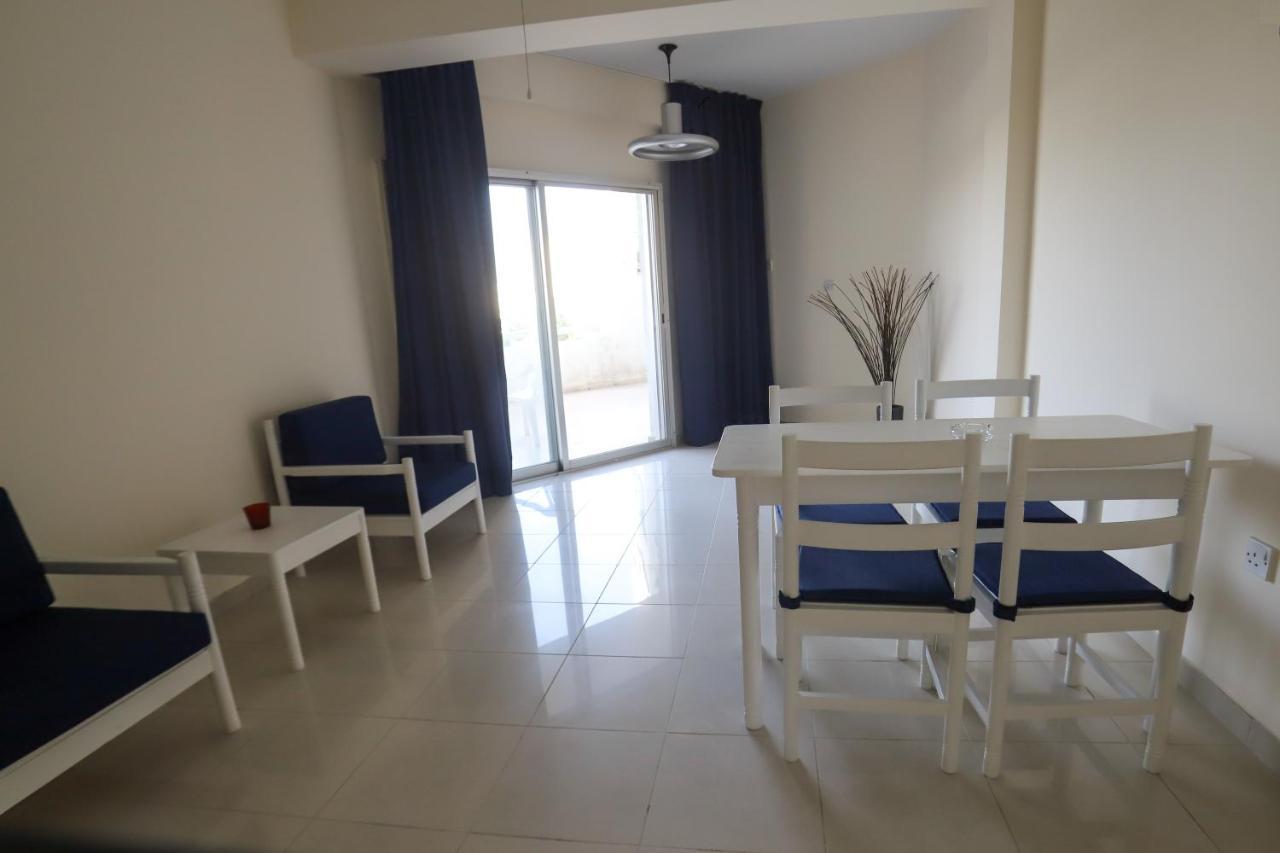 Center Apartment *