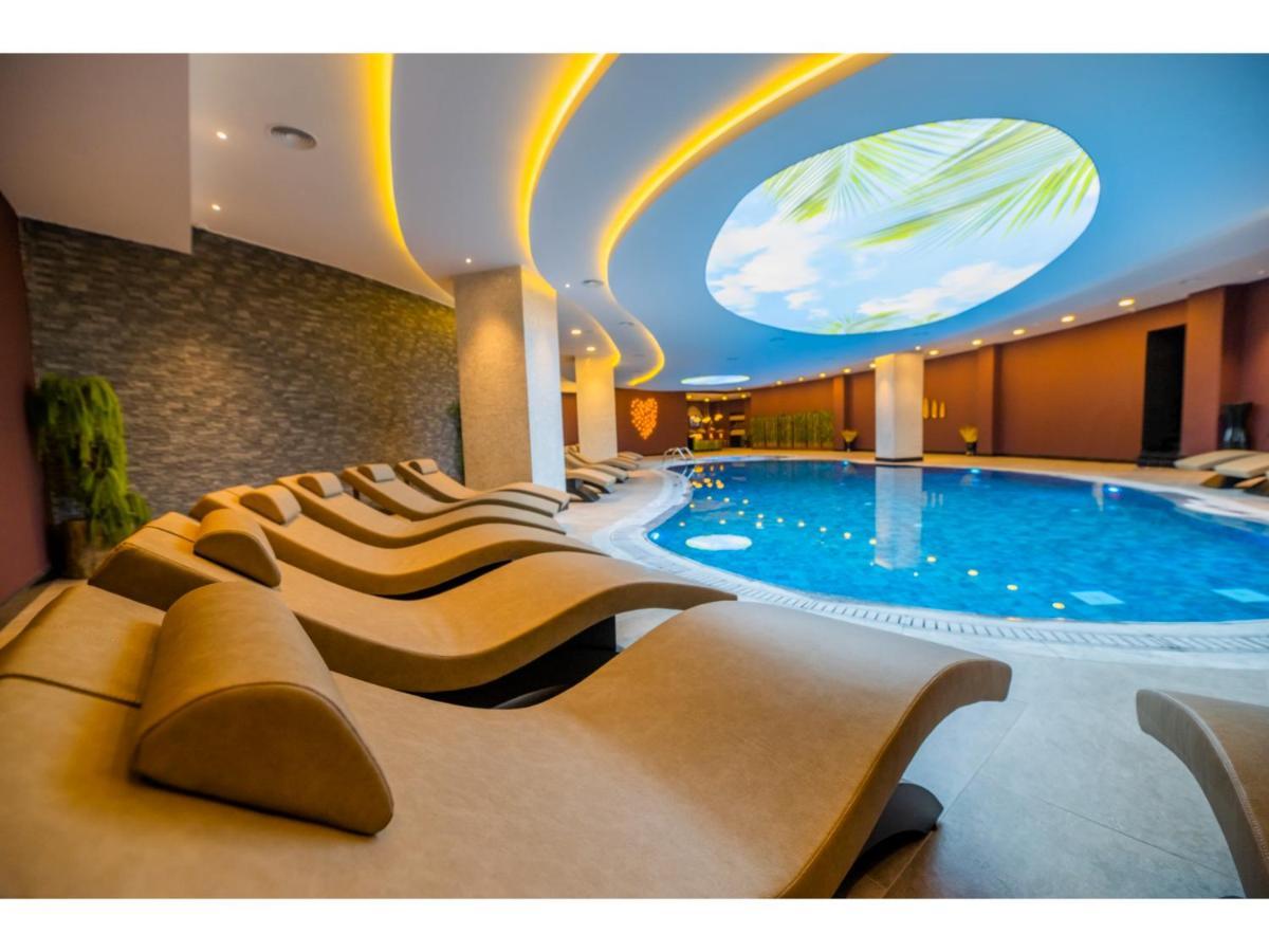 Chamada Prestige And Casino 5*