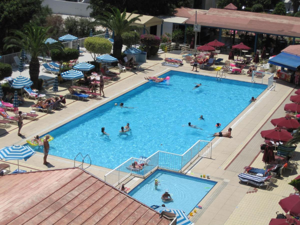 Aparthotel Crown Elamaris Protaras