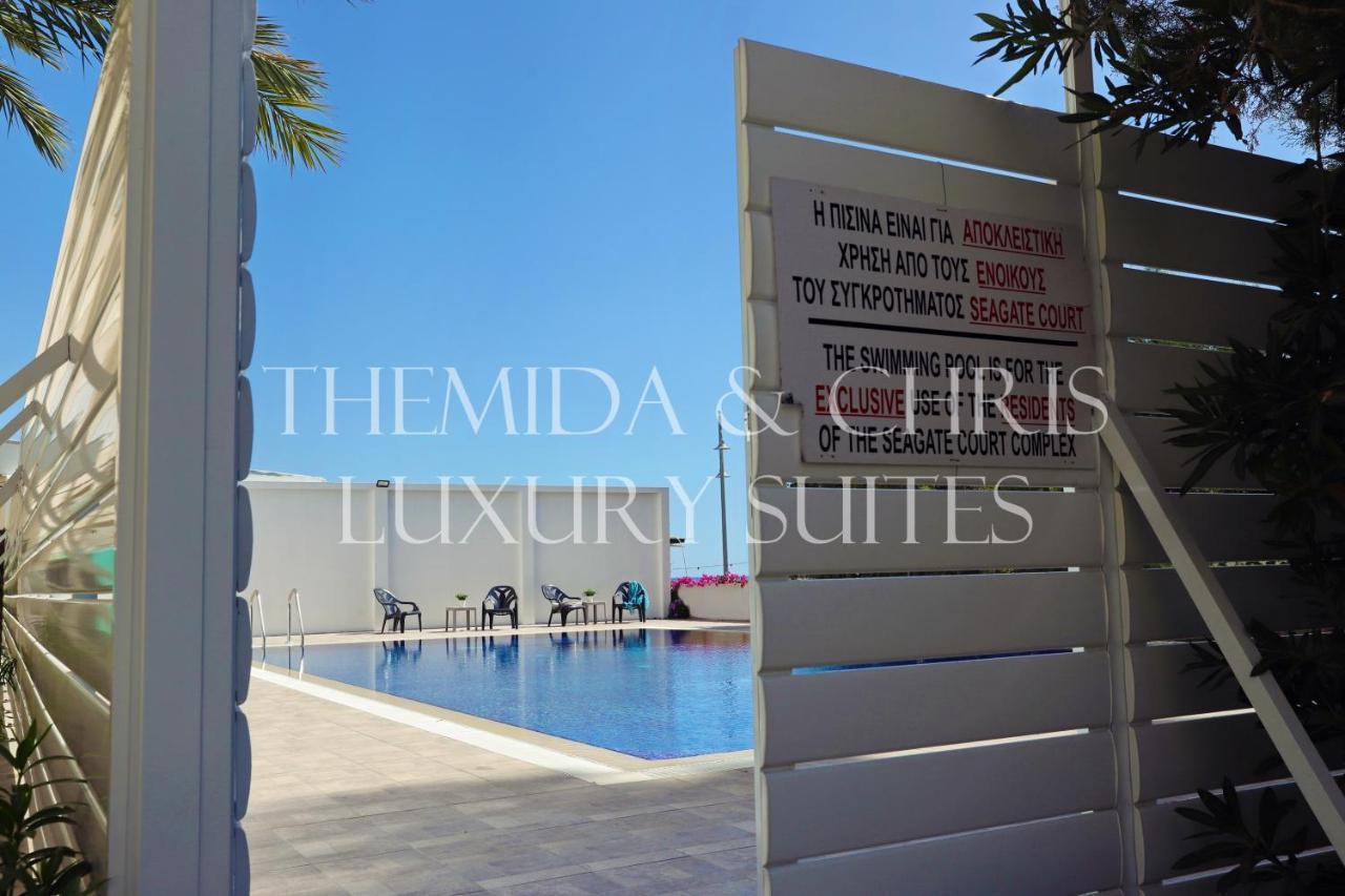 Apartment Front-row - Skyline Retreat - Pool Access
