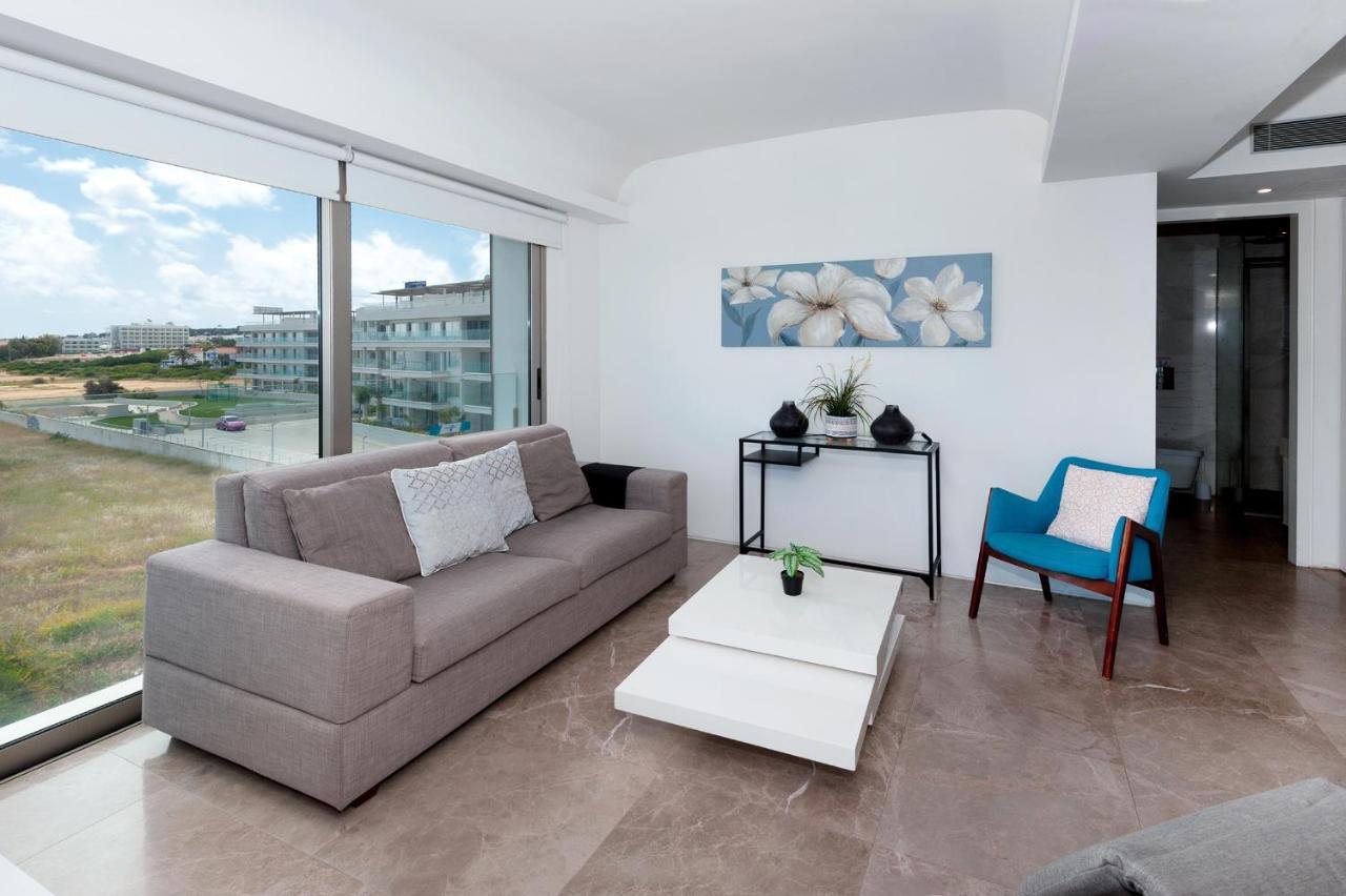 Apartment Marisol - Beachfront *