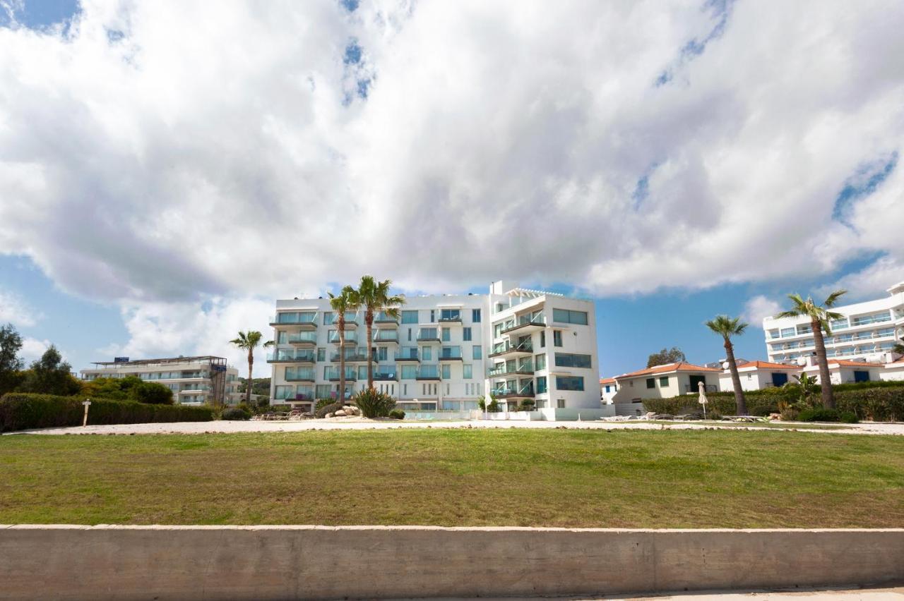 Apartment Marisol - Beachfront *