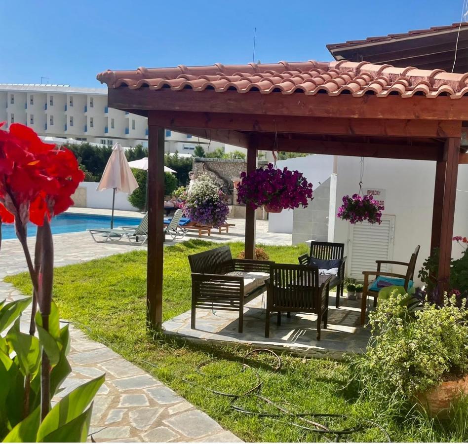 Angela Aparthotel 3*