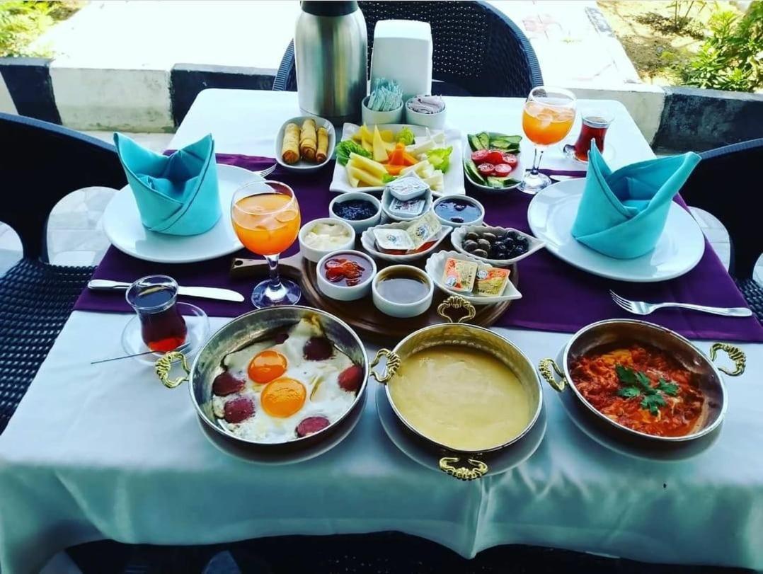 Riverside Garden & Suna's Club Hotel