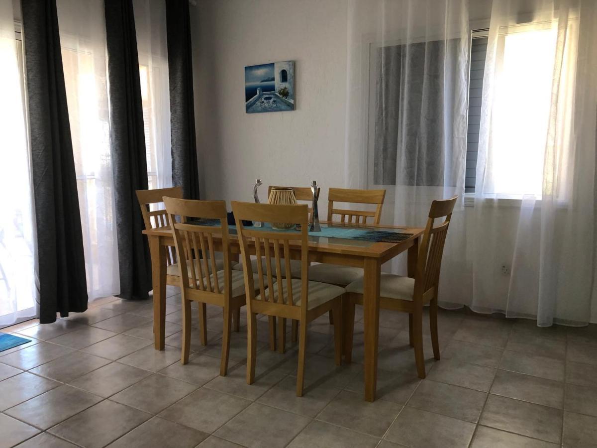 Kings Palace - Stylish, Modern 2 Bed With Sea Views Apartment