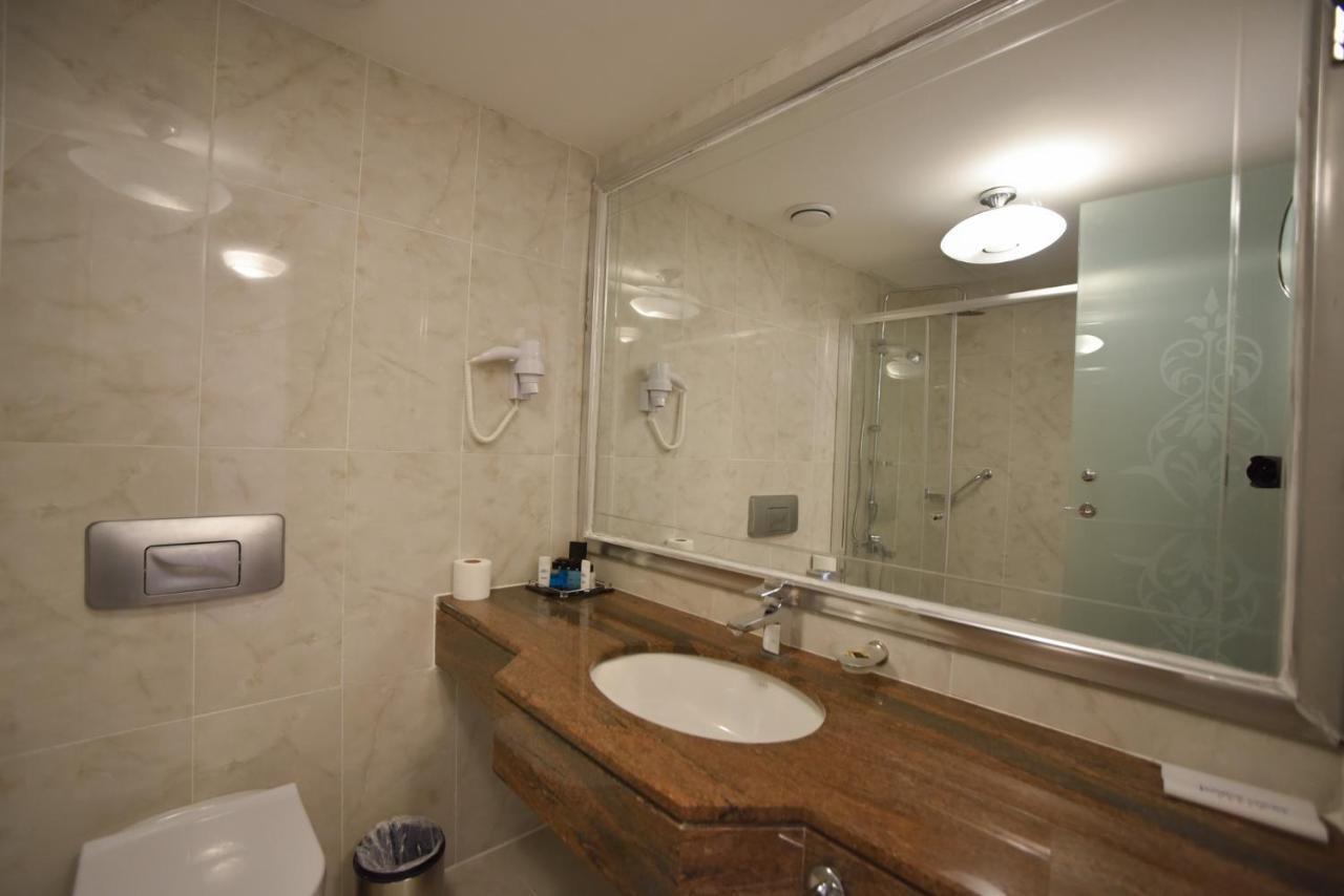 Jasmine Court & Casino Hotel 5*