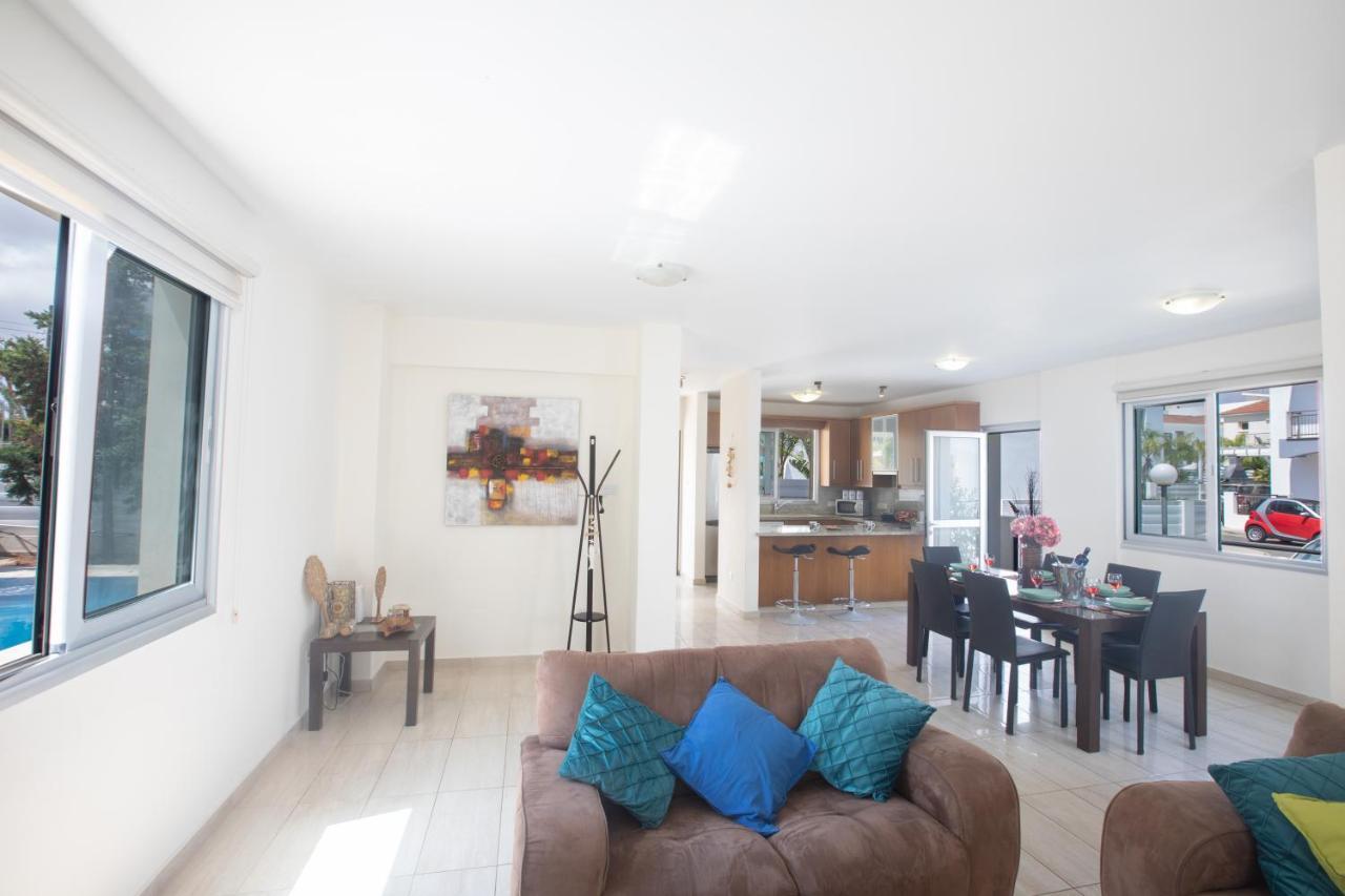 Villa Pelagos 8 Protaras