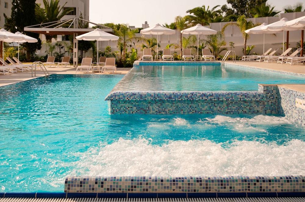 Vangelis Hotel&suites Hotel