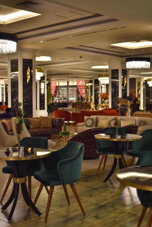 Hotel Mc Palace & Convention *