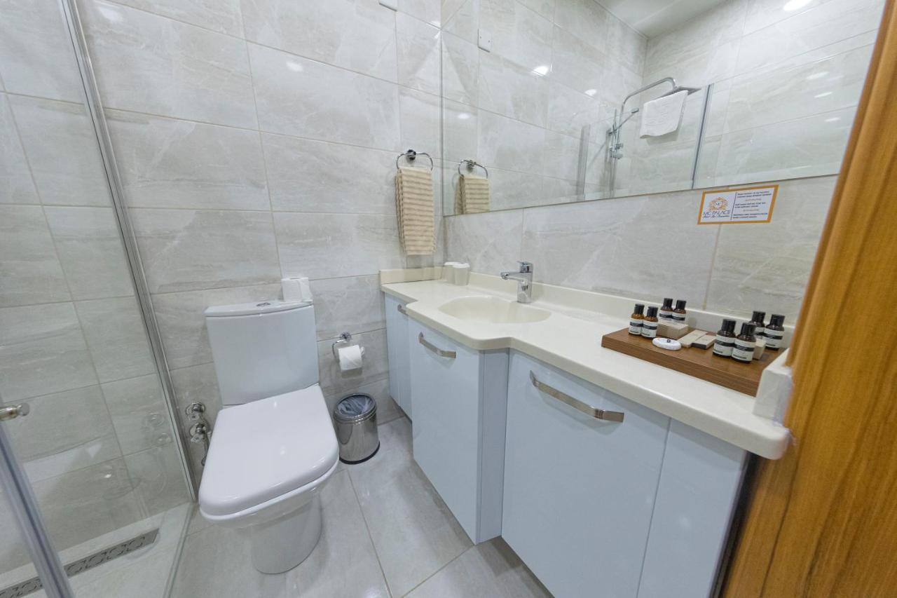 Mc Palace & Convention Hotel *