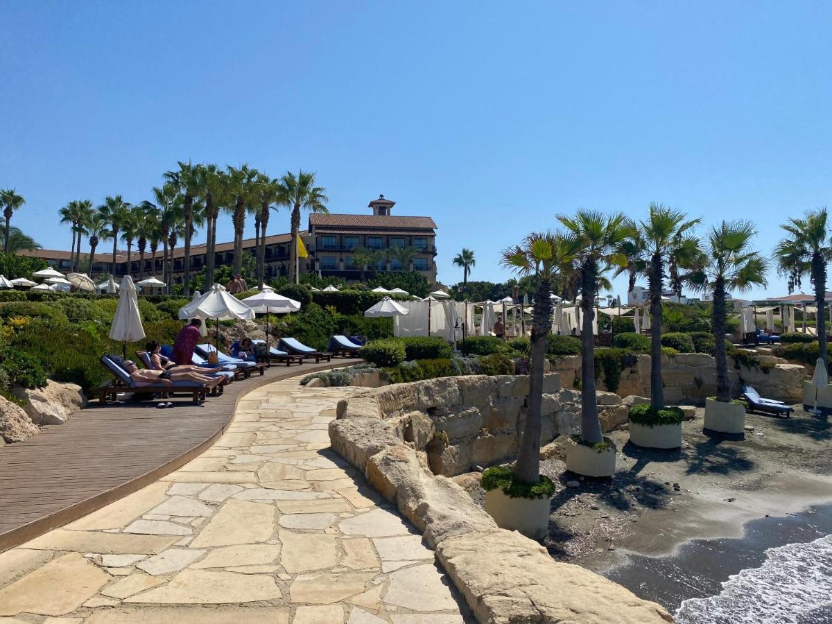 Faros Sea View *