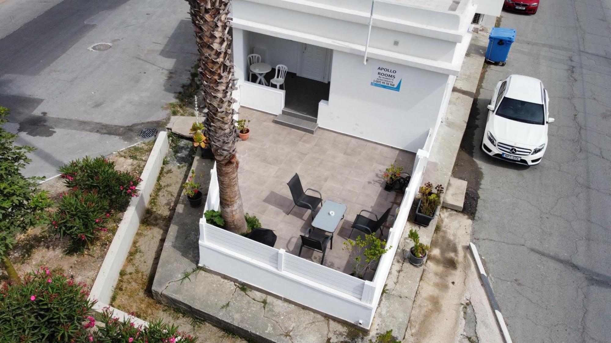 Gasthuis Apollo By Albert's Larnaca