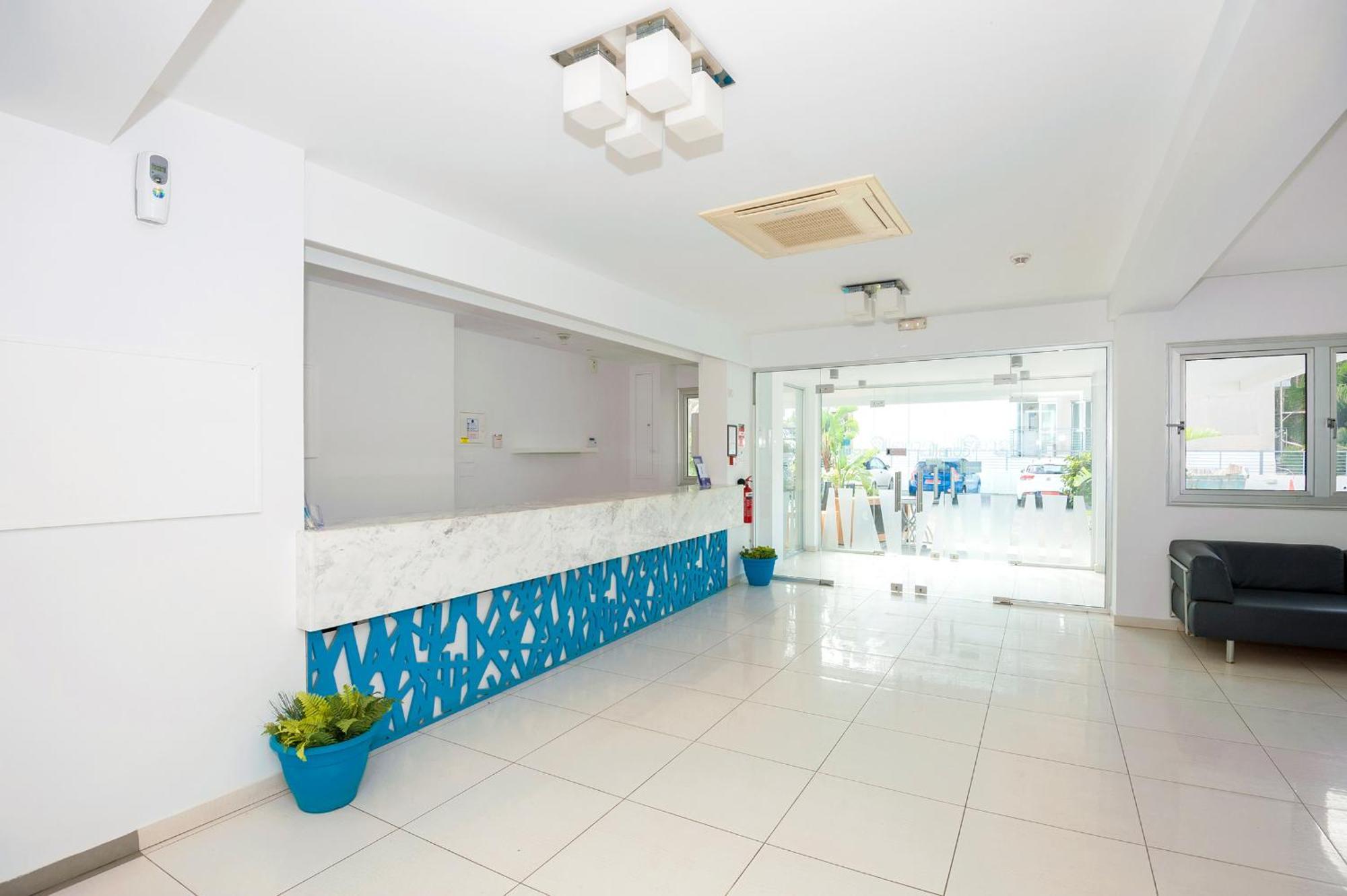 Calypso - Coralli Beachfront Apartment *