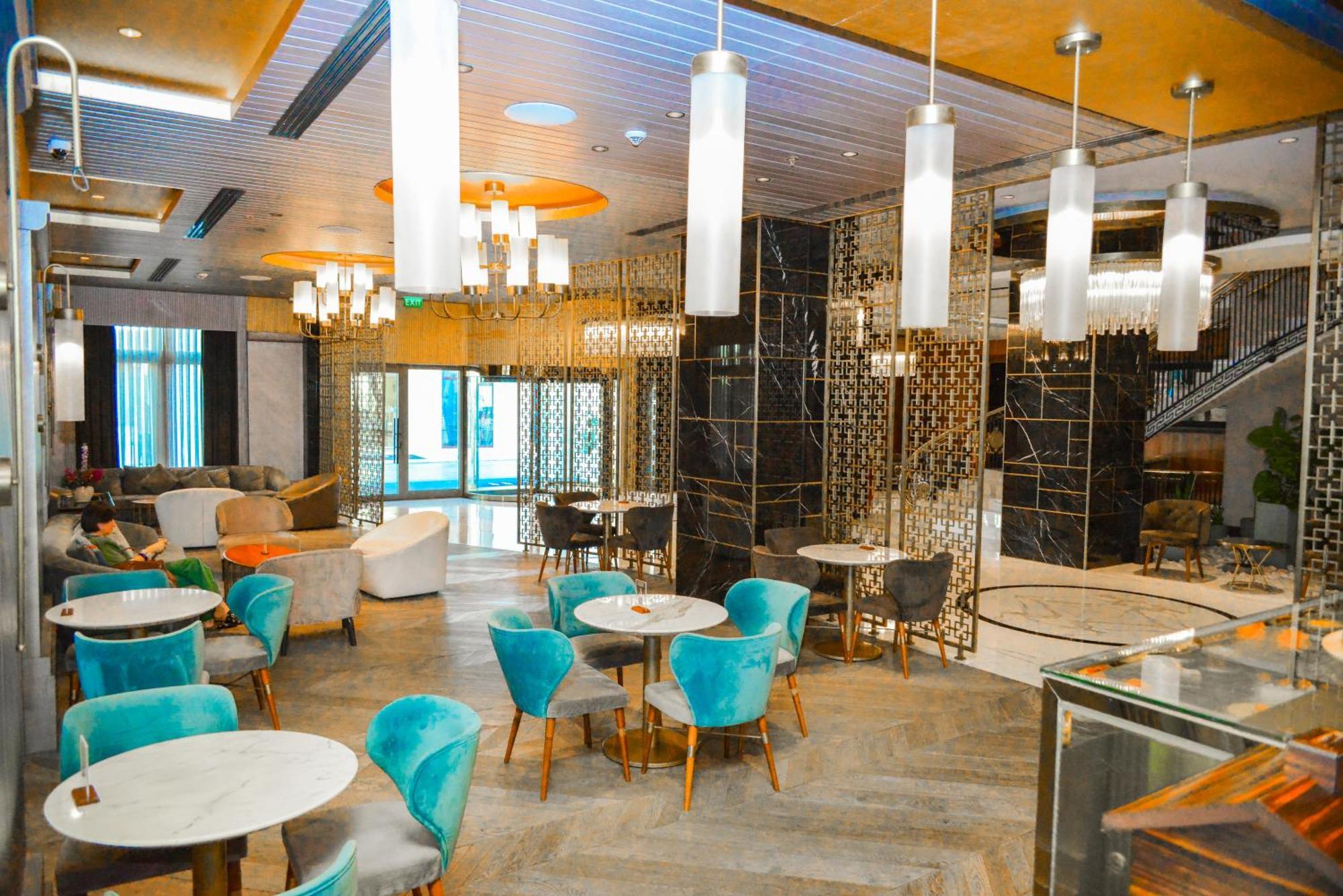 Rocks & Casino 5* Kyrenia (Northern Cyprus)