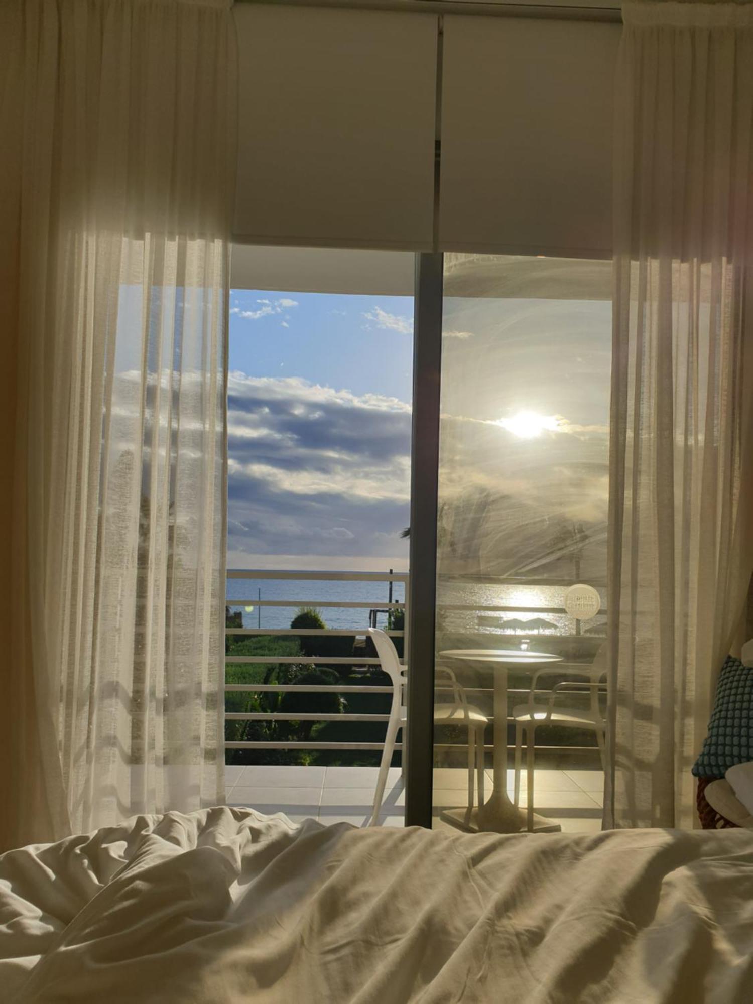 Luxury Beachfront With Private Pool, Yoga & Sea Adventures * Larnaca