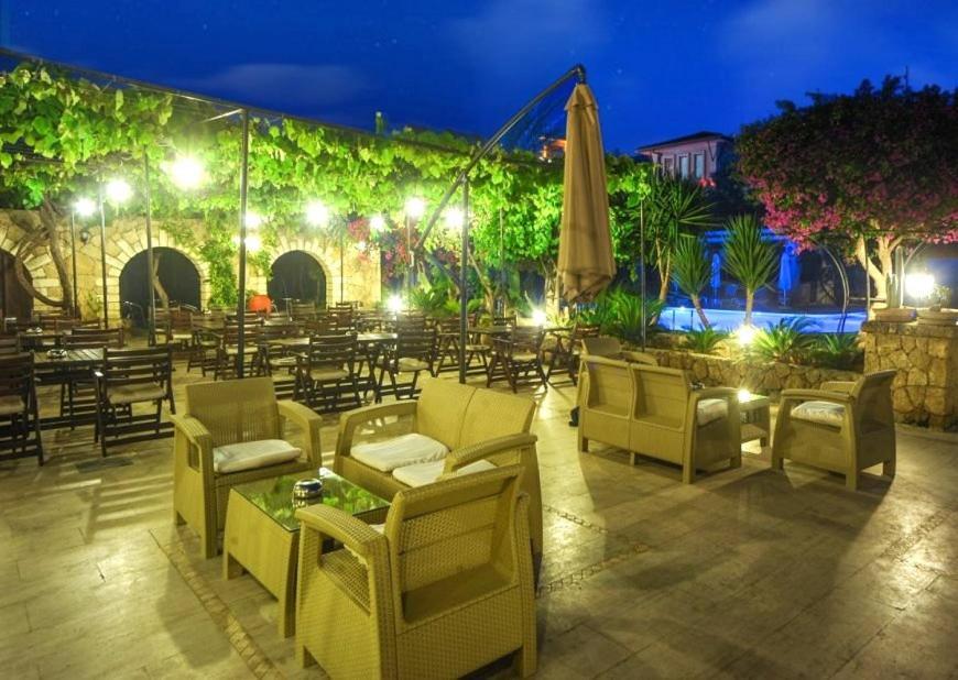 Anadol & Pool At Kyrenia Center