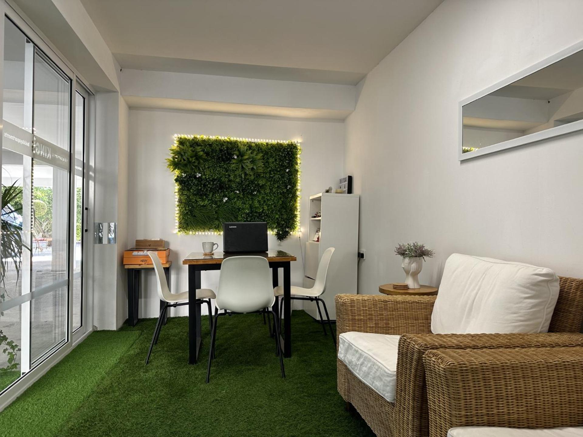 Apartment King's Holiday *