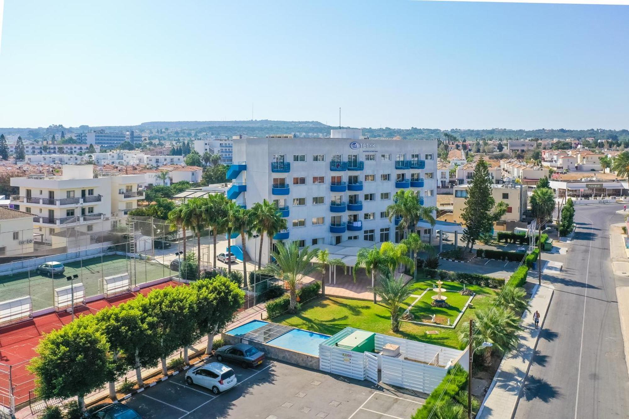 Tetyk Hotel Pernera