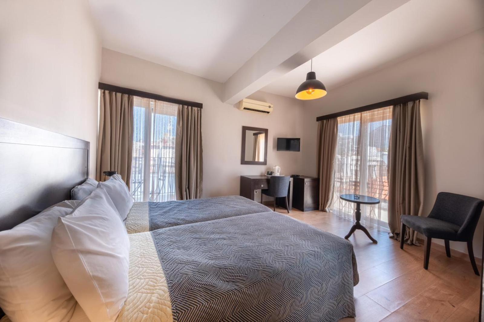 Kyrenia British Harbour Hotel