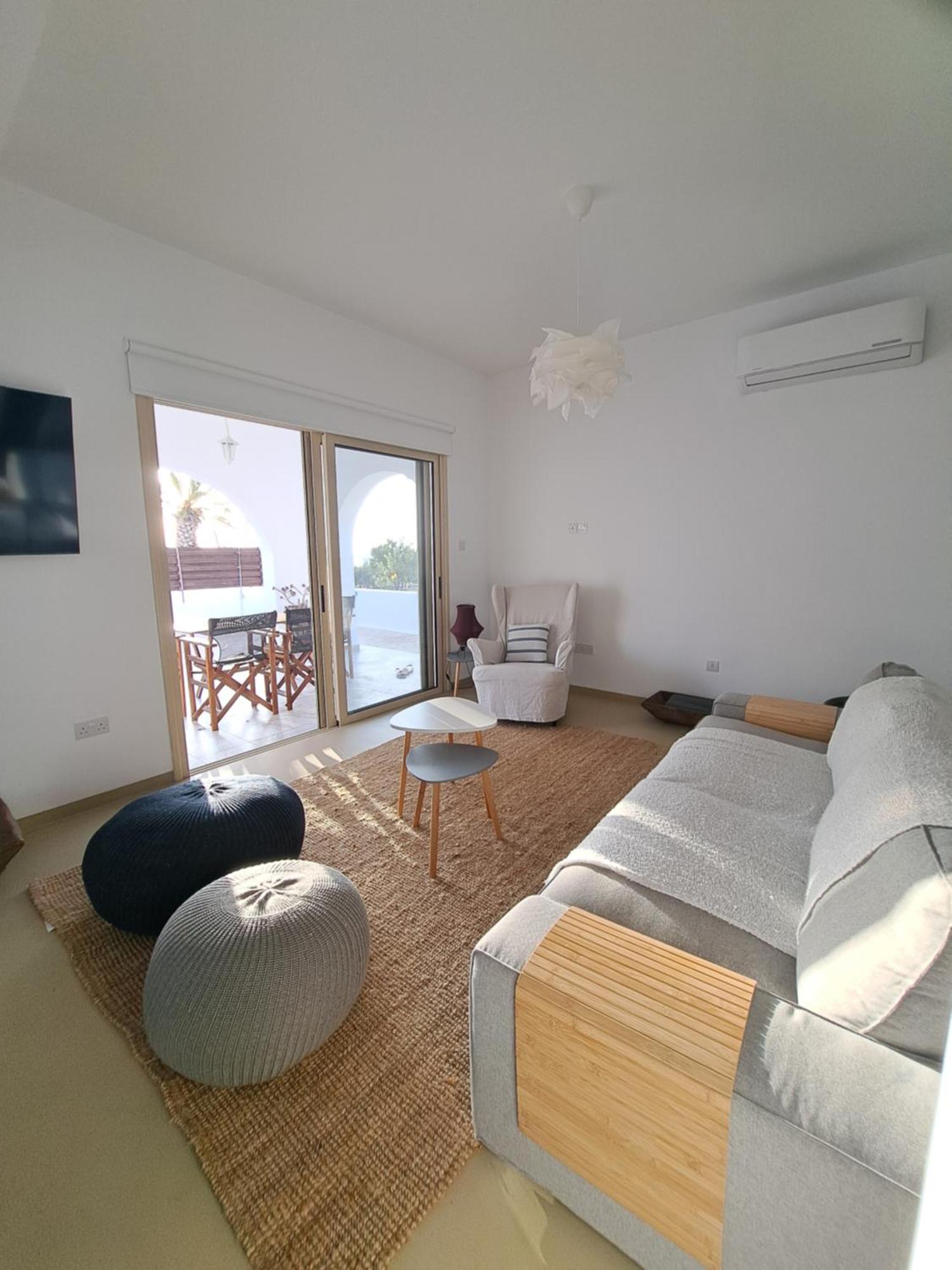 Nireas Villa *