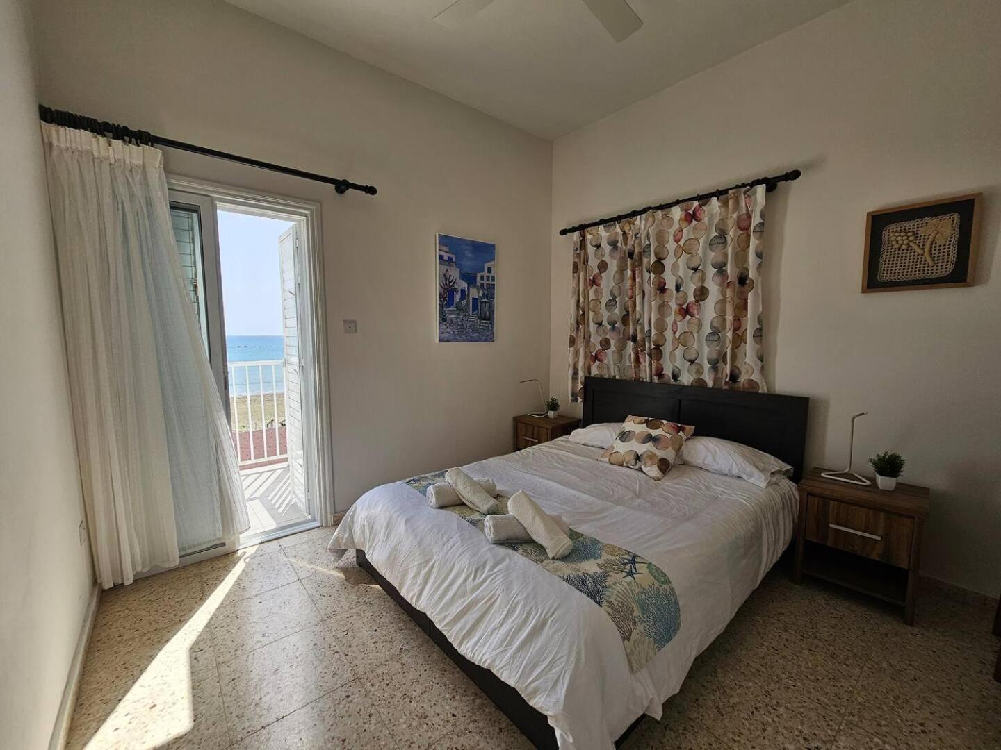Villa Ammos Beachfront Paradise