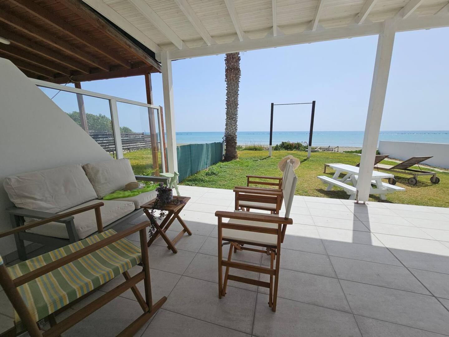 Ammos Beachfront Paradise * Larnaca