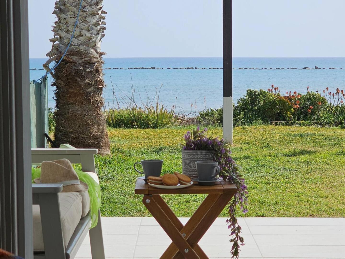 Ammos Beachfront Paradise Villa Larnaca