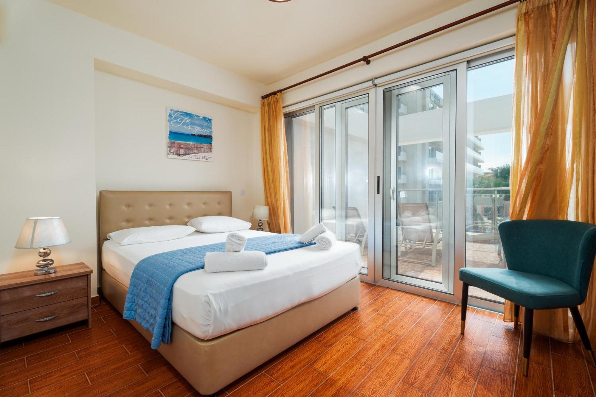 Seafront Protaras Apartments *