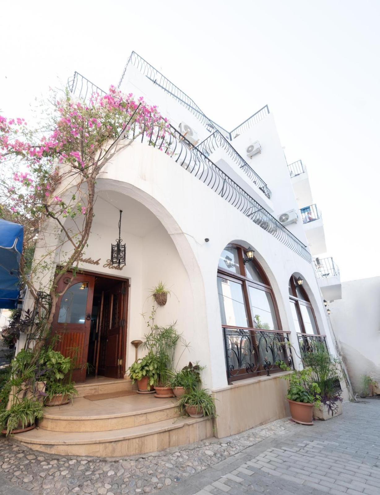 Hotel Kyrenia British Harbour 4*
