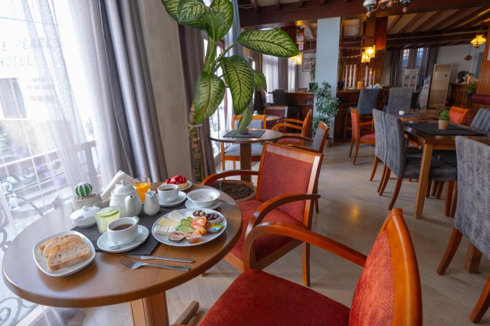 Hotel Kyrenia British Harbour 4*