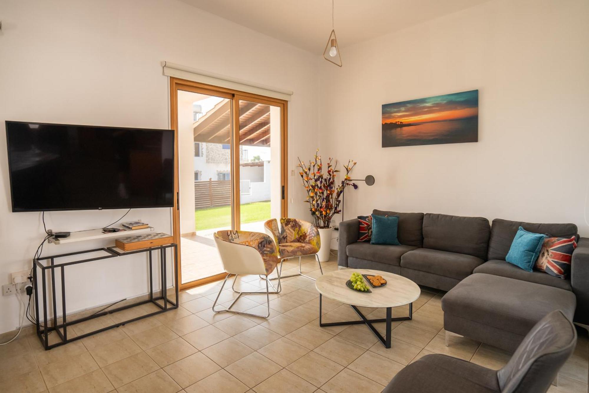 Villa Konnos 1 *