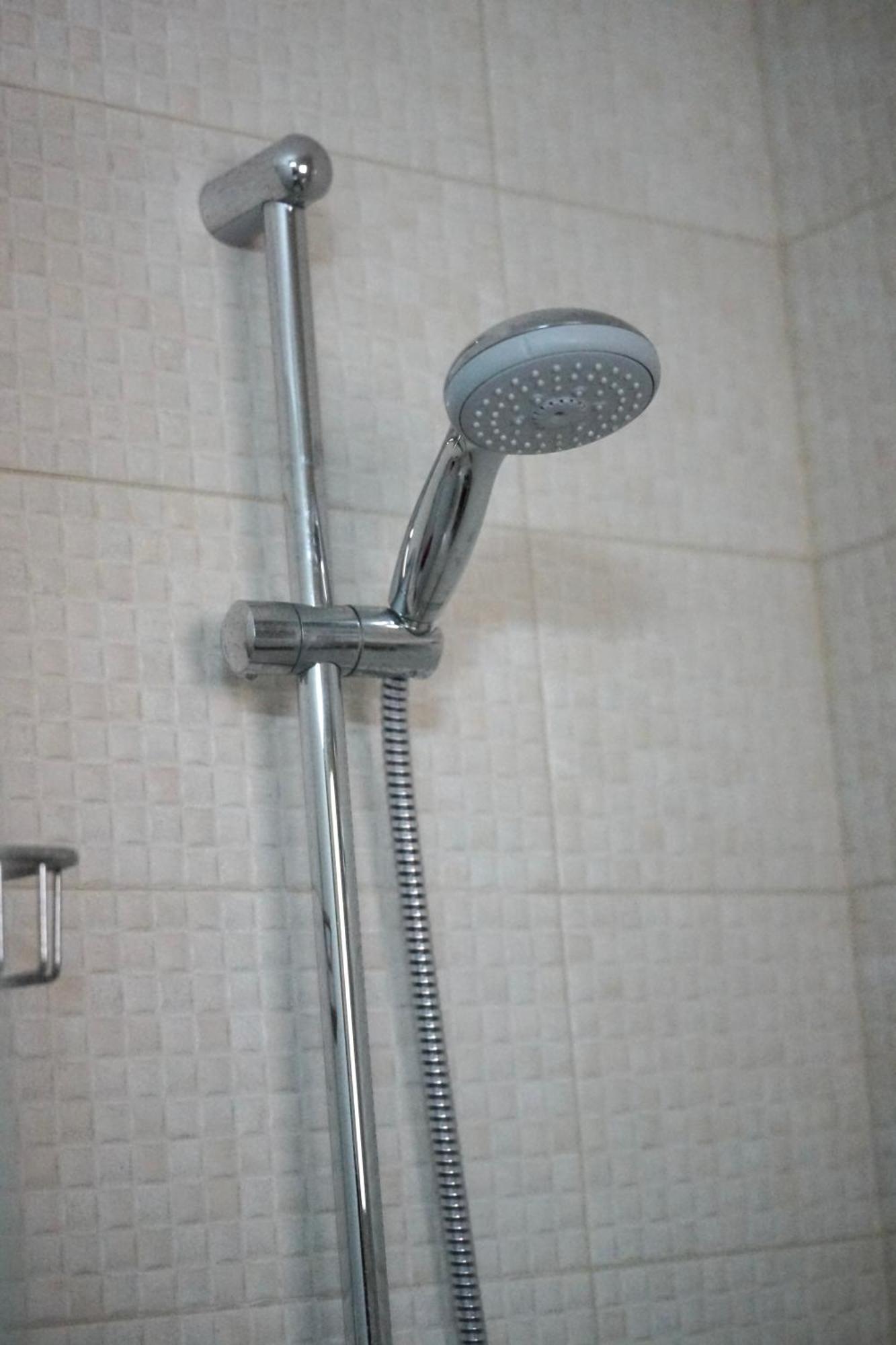Searenity Seafront House - 50m From The Larnaca