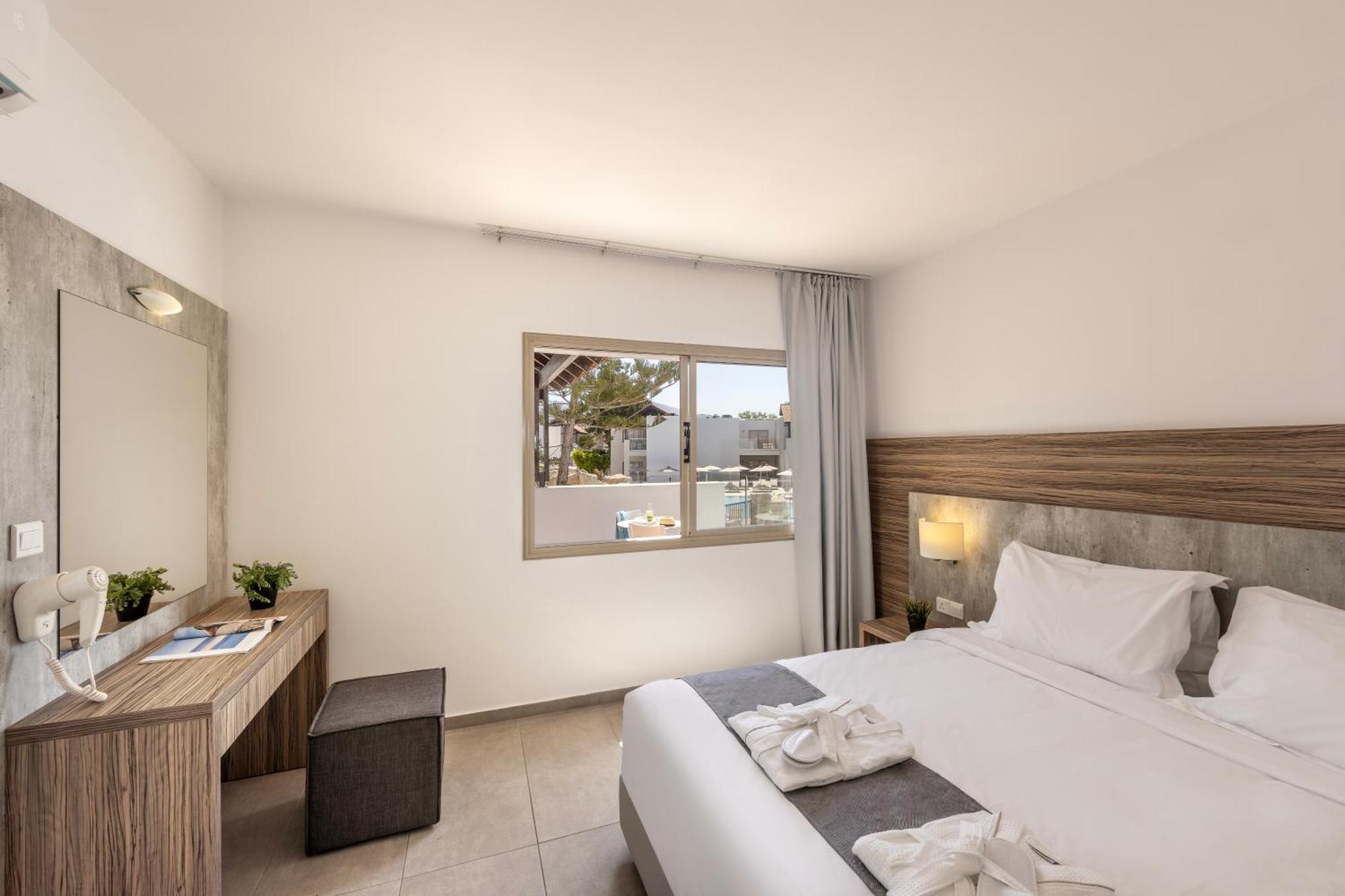 Kapetanios Aqua 4* Coral Bay