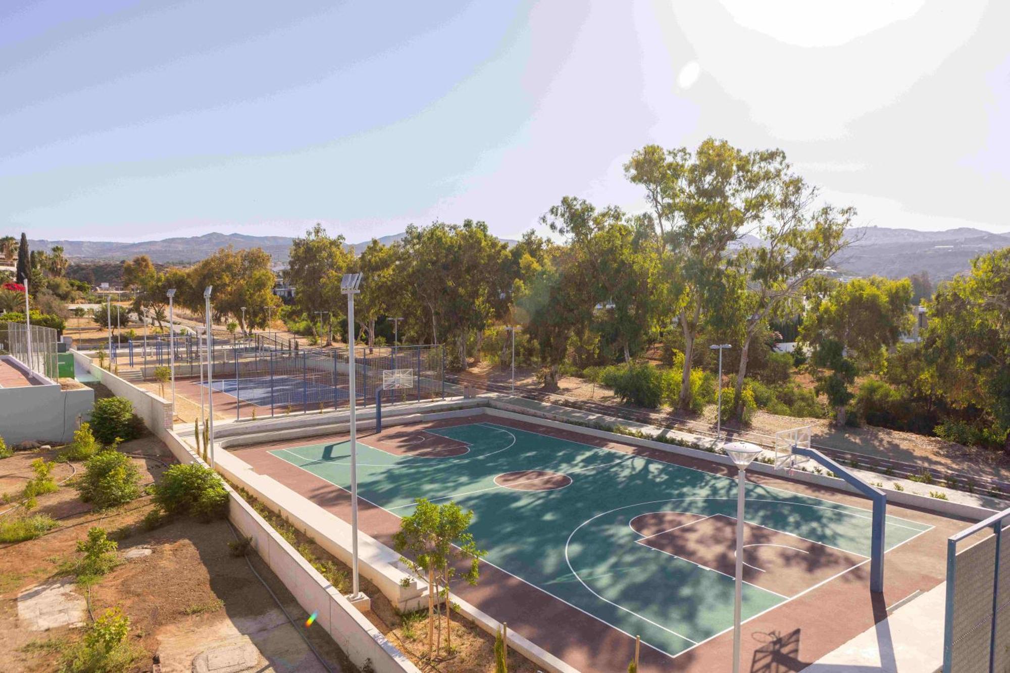 Resort Kapetanios Aqua Coral Bay