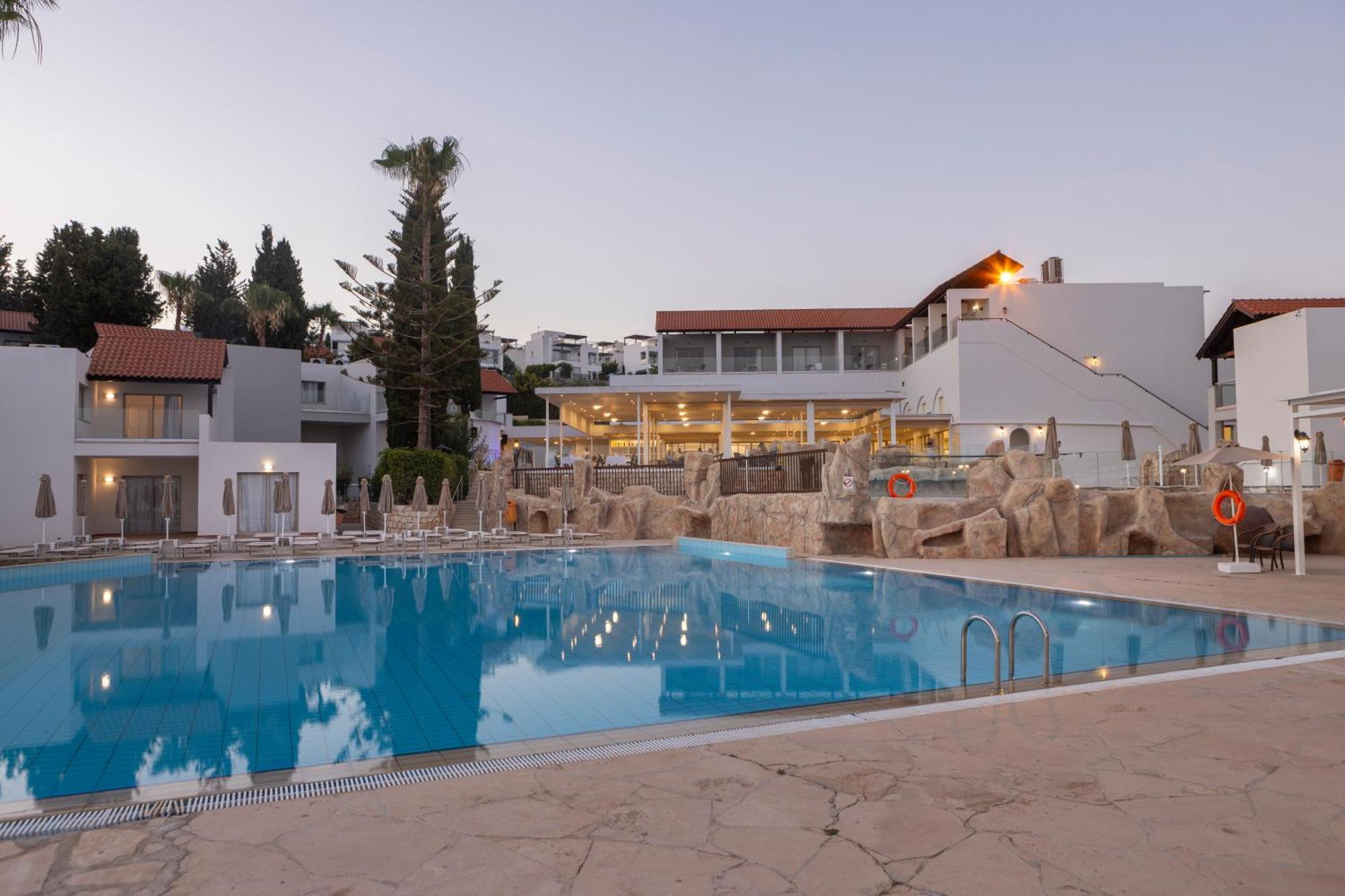 Kapetanios Aqua Resort