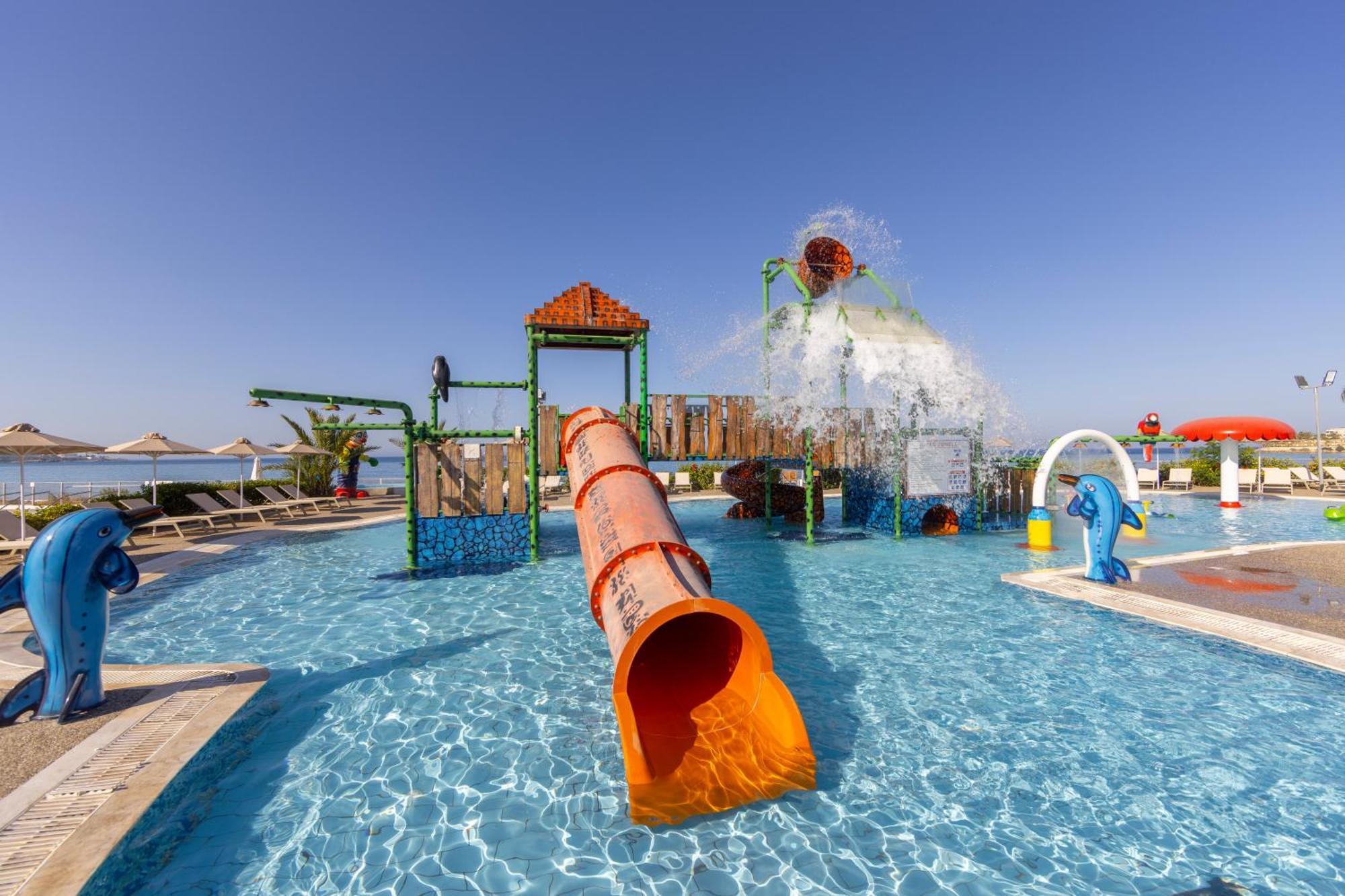 Resort Kapetanios Aqua