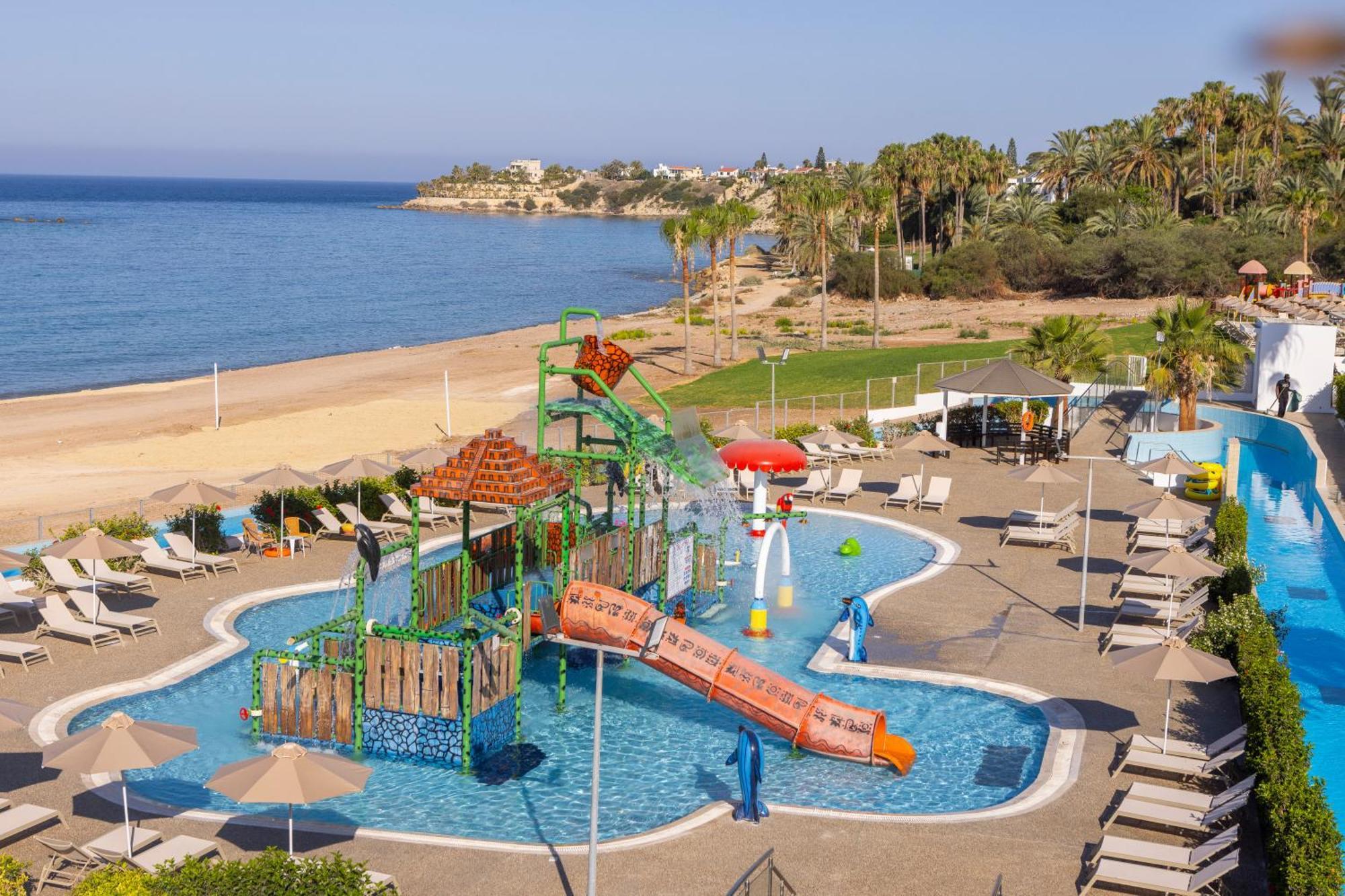 Kapetanios Aqua Resort
