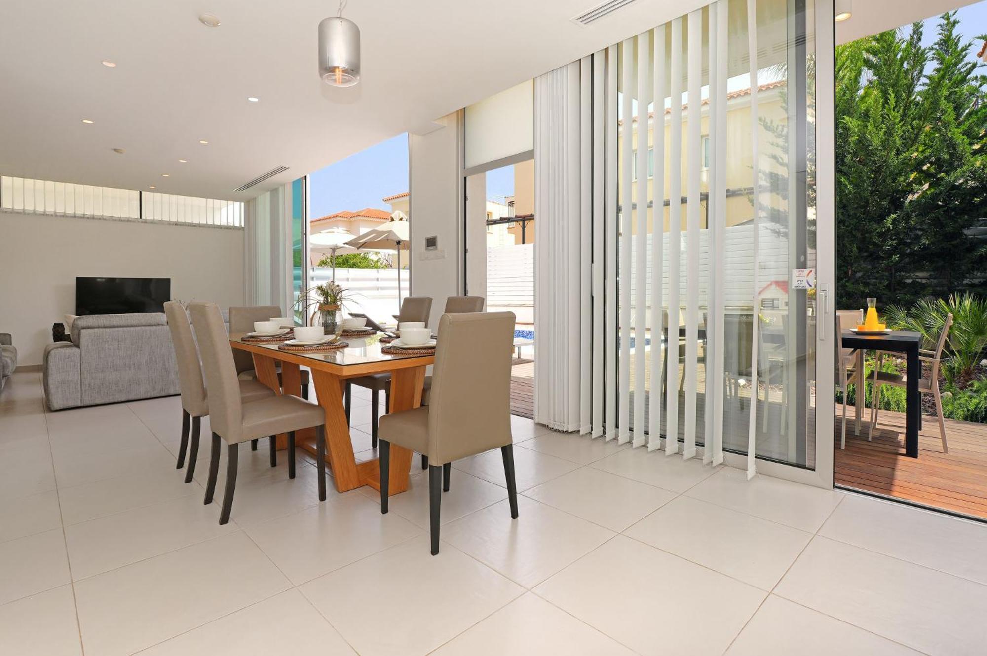 Holiday home Sunrise Glory - 150m From Trinity *